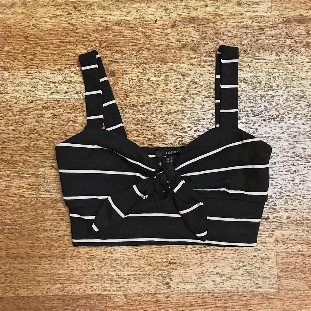Black and white self tie front crop top
